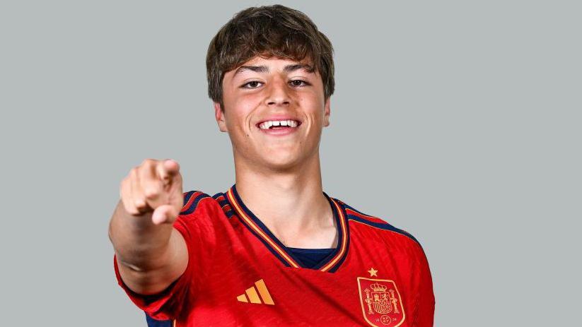 Burnley sign Spanish winger Castell