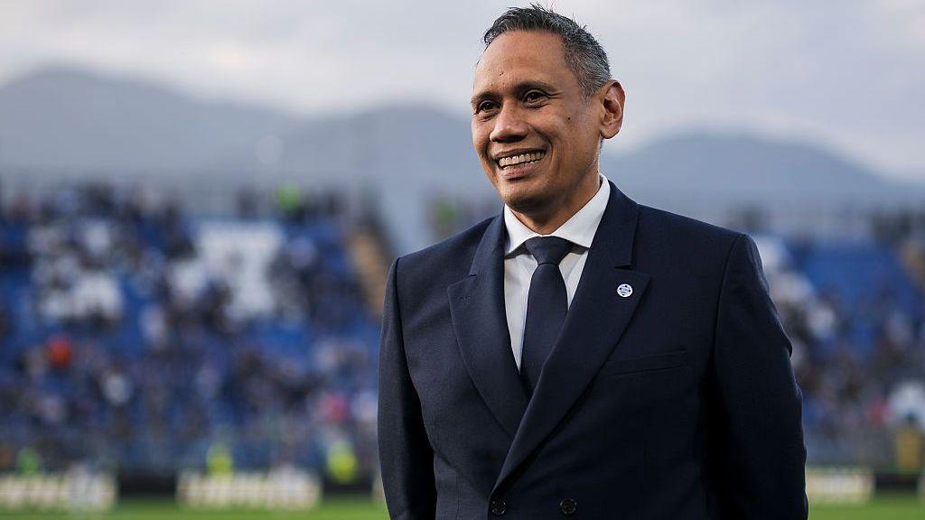 Como officials giving up seats to older fans for Euro debut