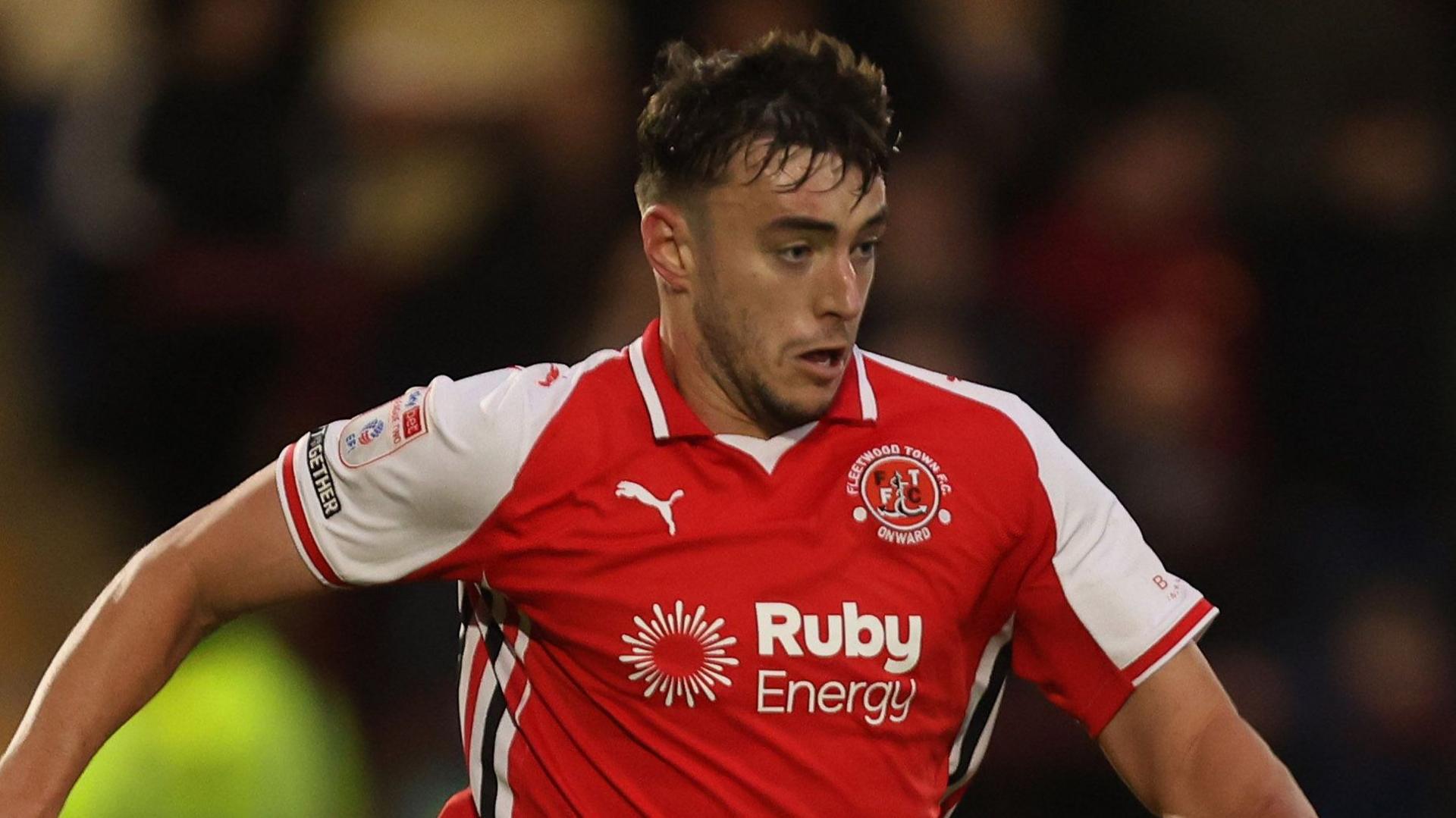 Gateshead sign defender Holgate and forward Hiwula