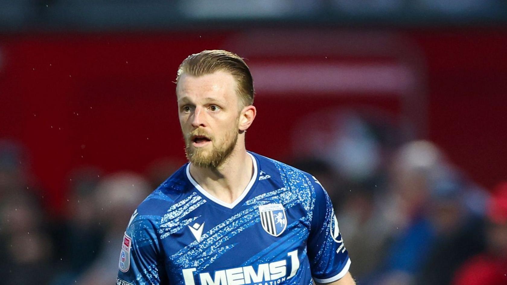 Hartlepool bring in defender Clark
