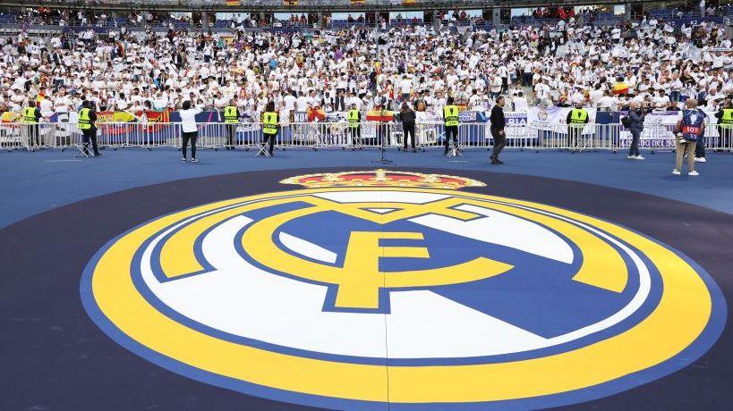 How do Spanish clubs become 'Real' or 'royal'?