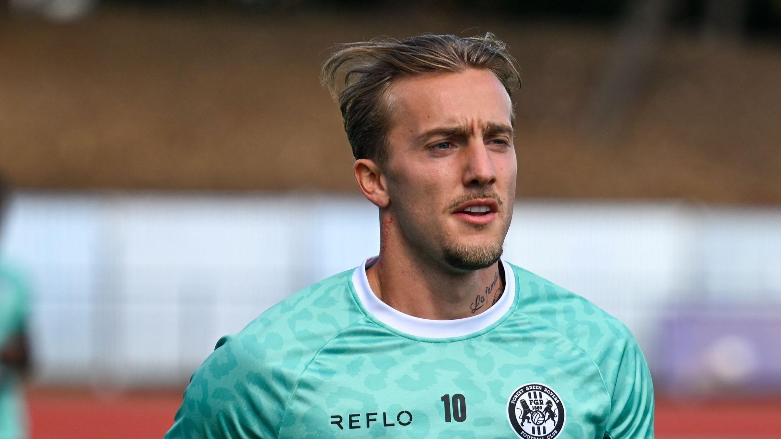 Striker Rees out with knee injury and Rijks signed
