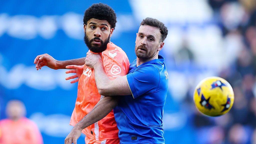 Struggling Derby sign experienced defender Robinson